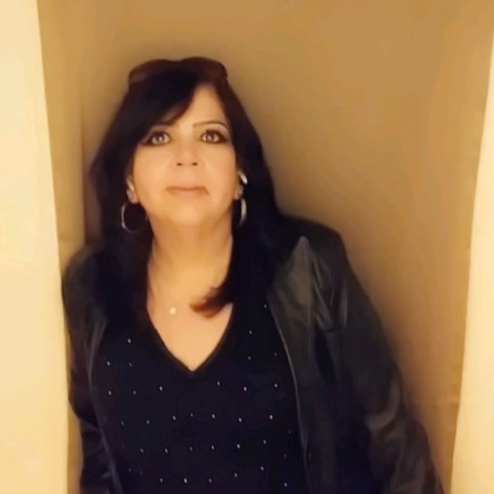 Meet your Posher, Pauline